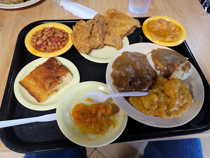 Hunter's Cafe — Southern soul food in Jackson, GA